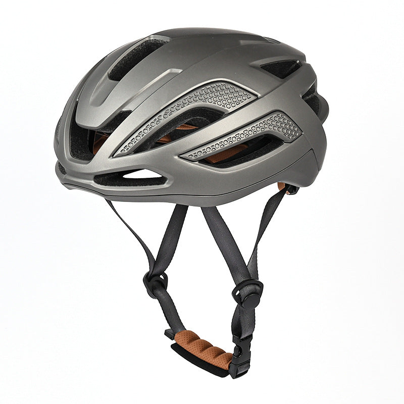Cycling helmet road mountain bike one-piece breathable men's and women's pneumatic helmet