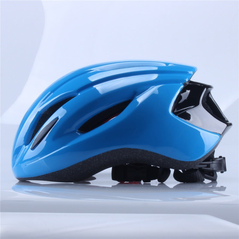 Cycling helmets, mountain bikes, bicycles, balance bikes, motorcycles, safety helmets