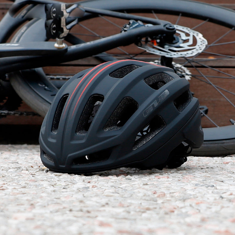 Bicycle Helmet, All-Season, One-Piece Molding for Mountain Bikes and Road Bikes