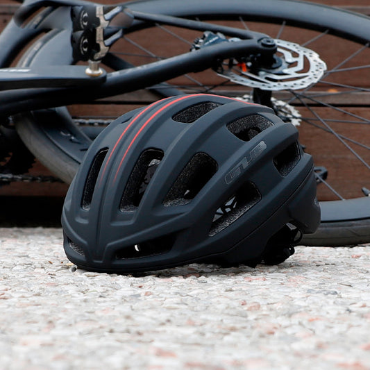 Bicycle Helmet, All-Season, One-Piece Molding for Mountain Bikes and Road Bikes