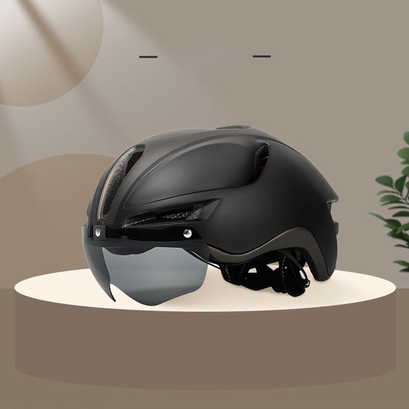 Magnetic windshield one-piece helmet breathable bicycle helmet pneumatic cycling helmet with taillight