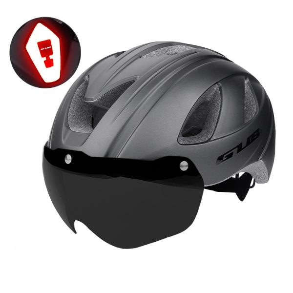 Road mountain bike riding helmet with taillight magnetic goggles one-piece molding for men and women