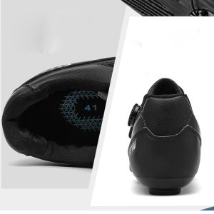 Ventilated mesh cycling shoes
