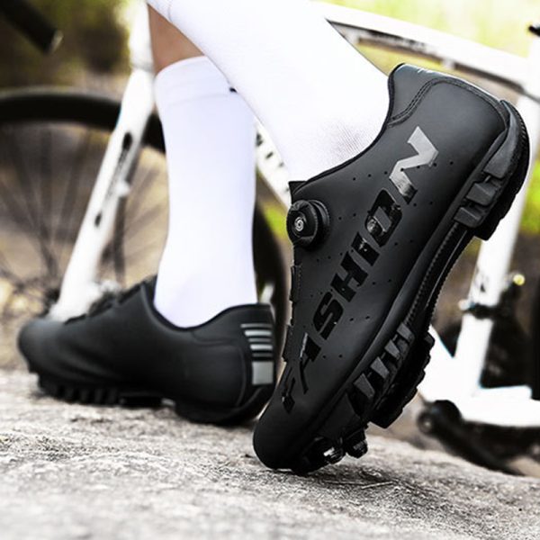 Mountain bike shoes hard sole breathable lock shoes