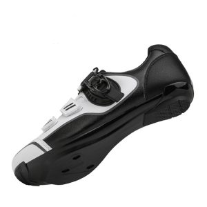 Ventilated mesh cycling shoes