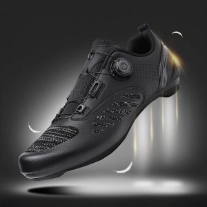 Breathable mesh cycling shoes