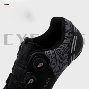Cycling shoe texture